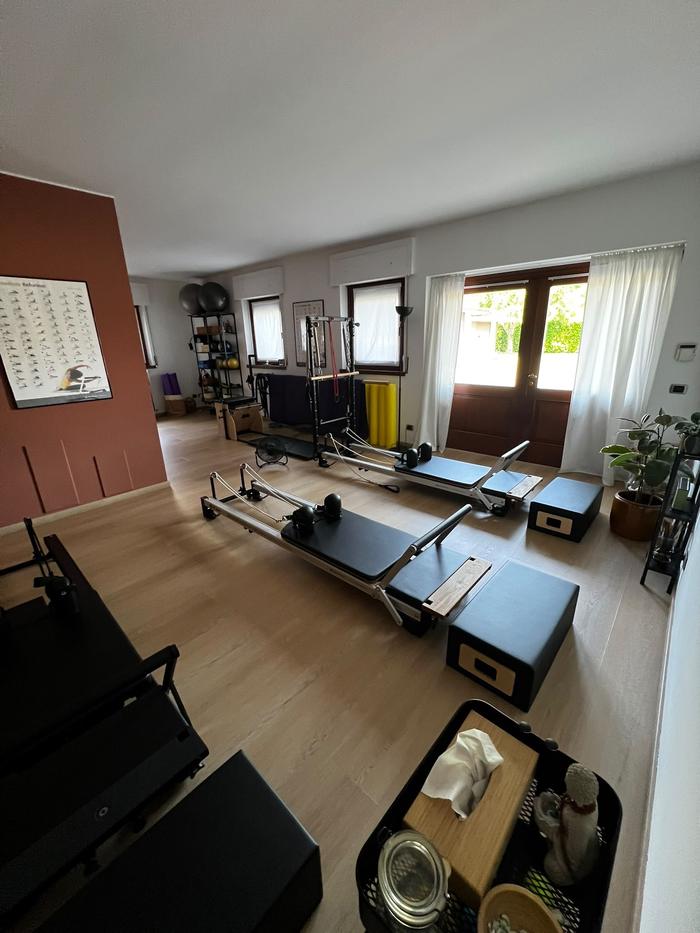 Due Reformer affiancati pronti per una lezione in due